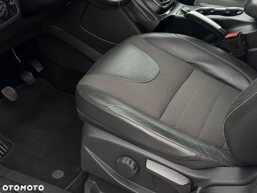 Ford Kuga 2.0 TDCi 4x4 ST-Line - 21