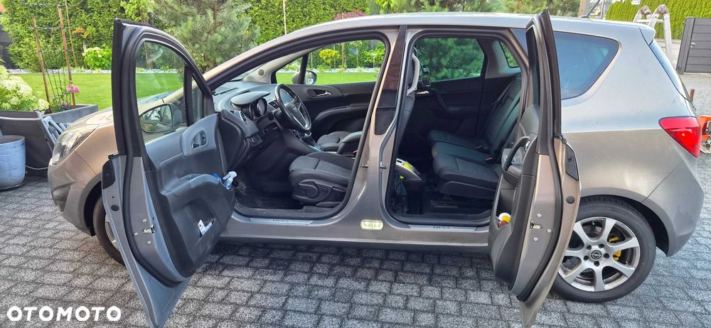 Opel Meriva - 8