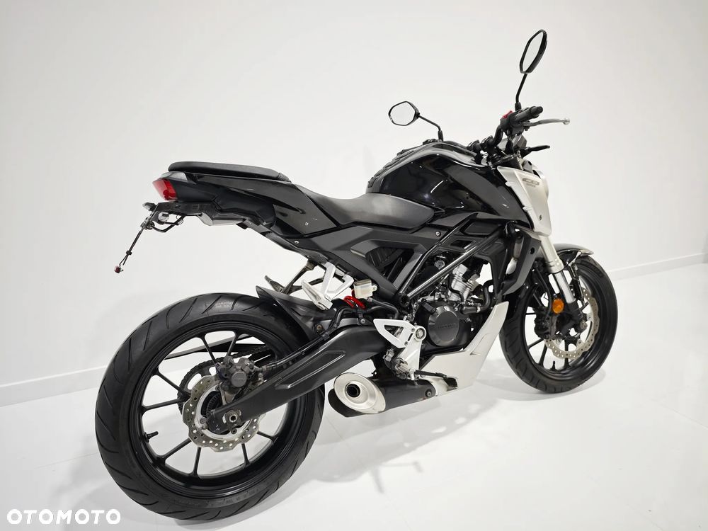 Honda CB - 8