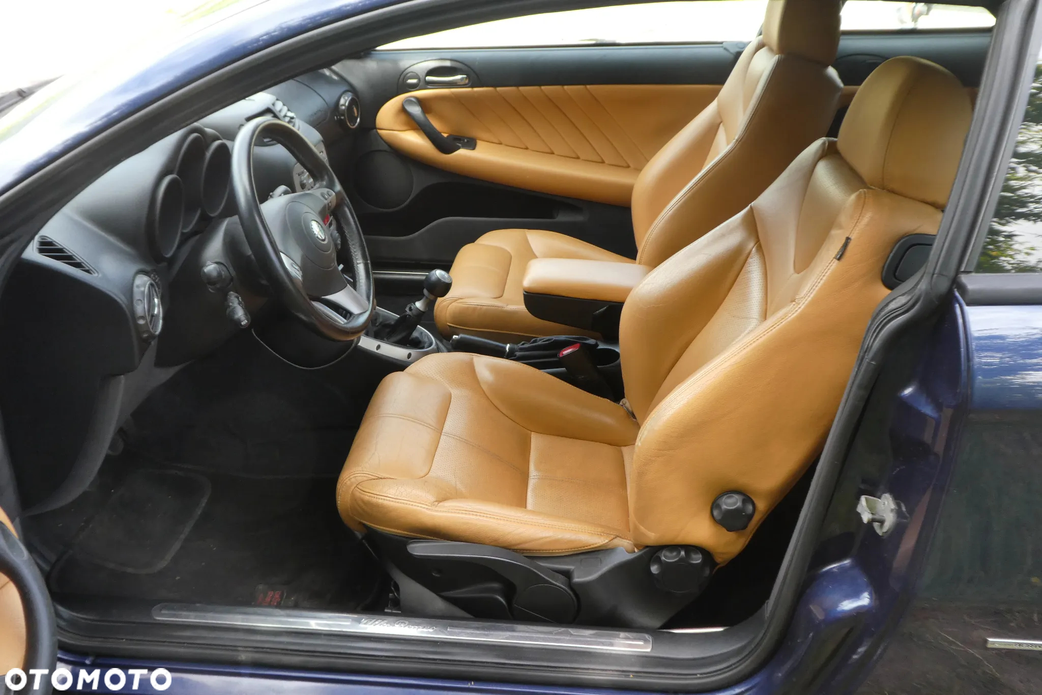 Alfa Romeo GT 3.2 V6 Distinctive - 10