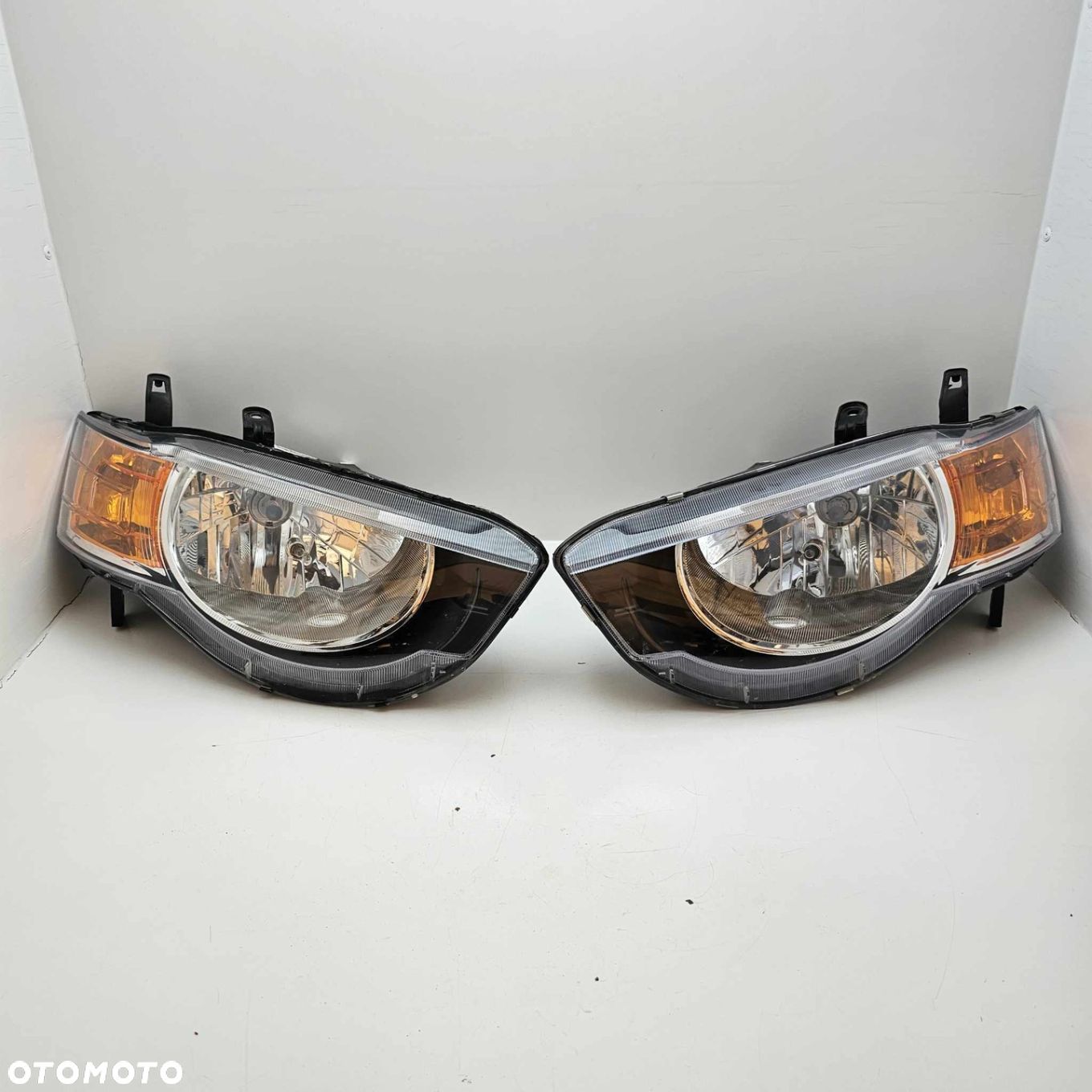 MITSUBISHI COLT VI 6 LIFT LAMPA PRZEDNIA PRZÓD LEWA PRAWA - 1