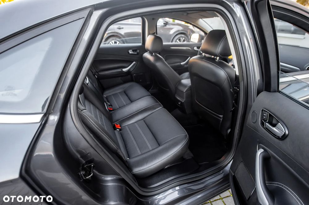 Ford Mondeo 2.5 Titanium X - 18