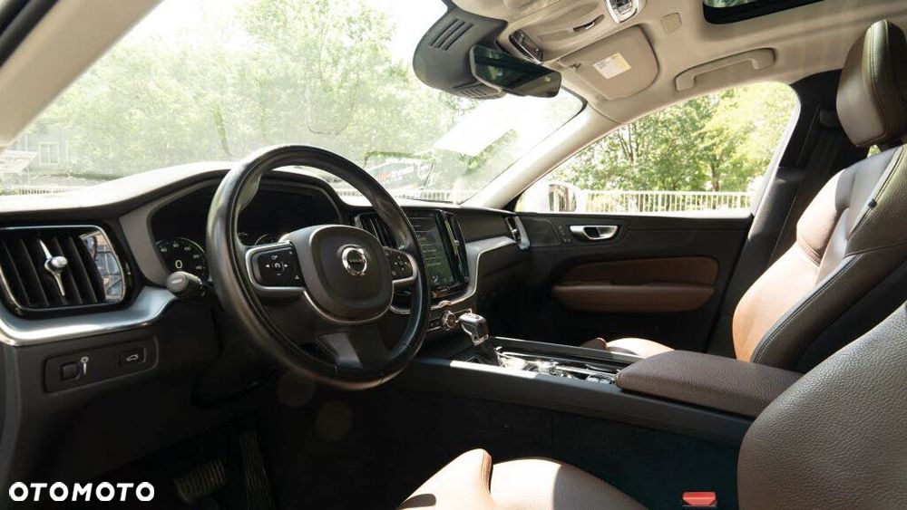 Volvo XC 60 T5 AWD Geartronic Momentum - 29