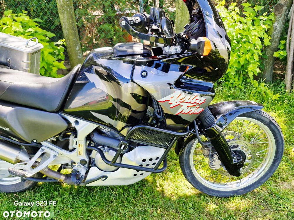 Honda XRV - 25