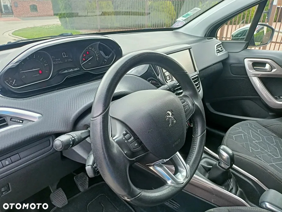 Peugeot 2008 1.2 Pure Tech GPF Crossway S&S - 10