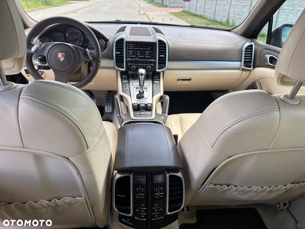 Porsche Cayenne Diesel Platinum Edition - 10