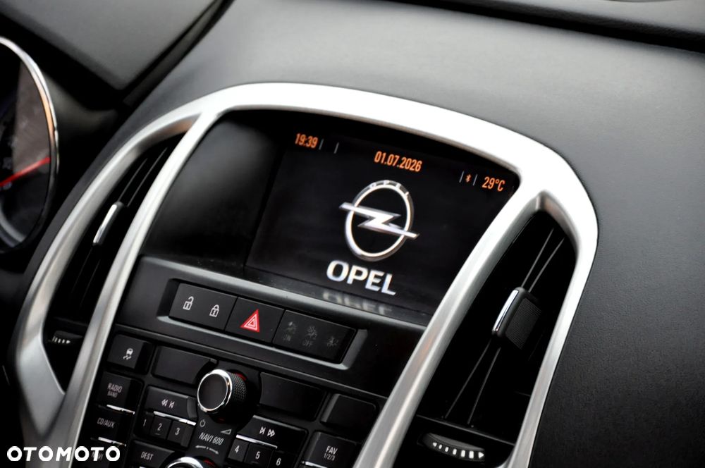 Opel Astra 1.6 Turbo Edition - 31