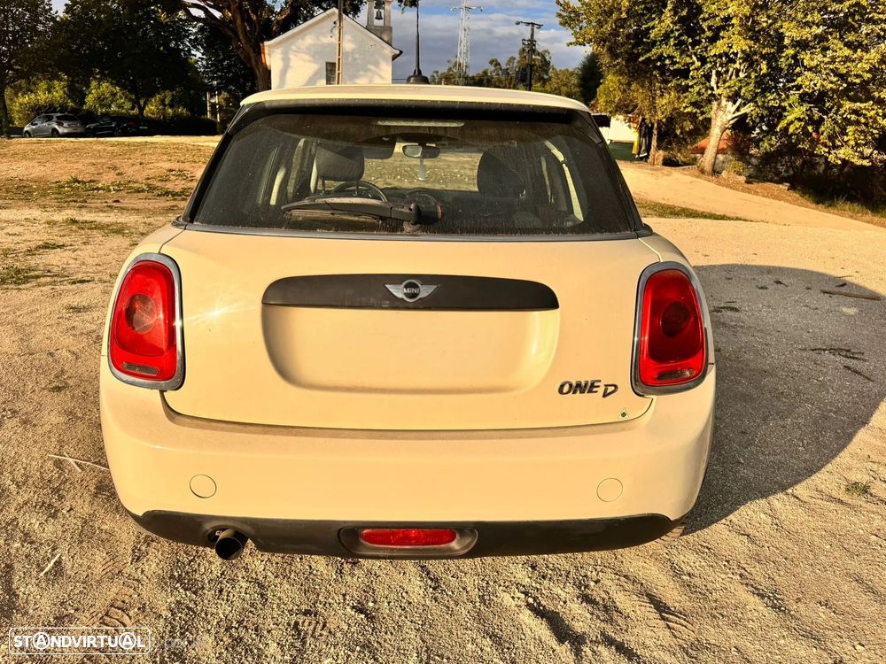 MINI 5 Portas Cooper D - 5