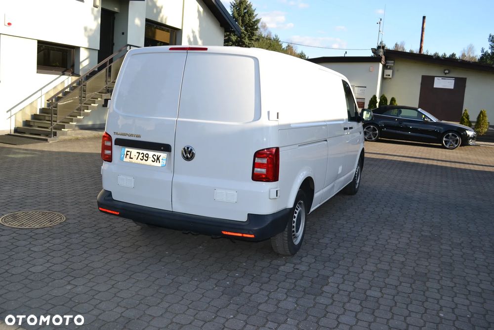 Volkswagen Transporter - 4