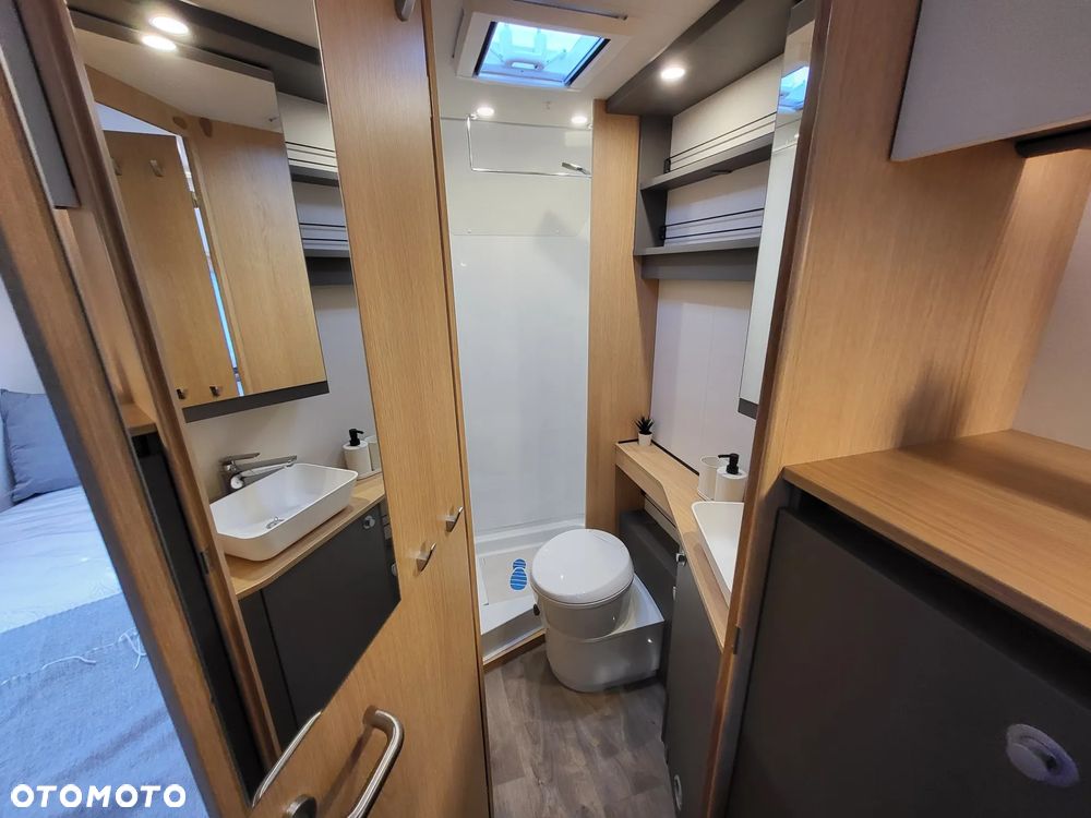 LMC Tourer Lift H634 - 4 osobowy / Ford Transit - 28
