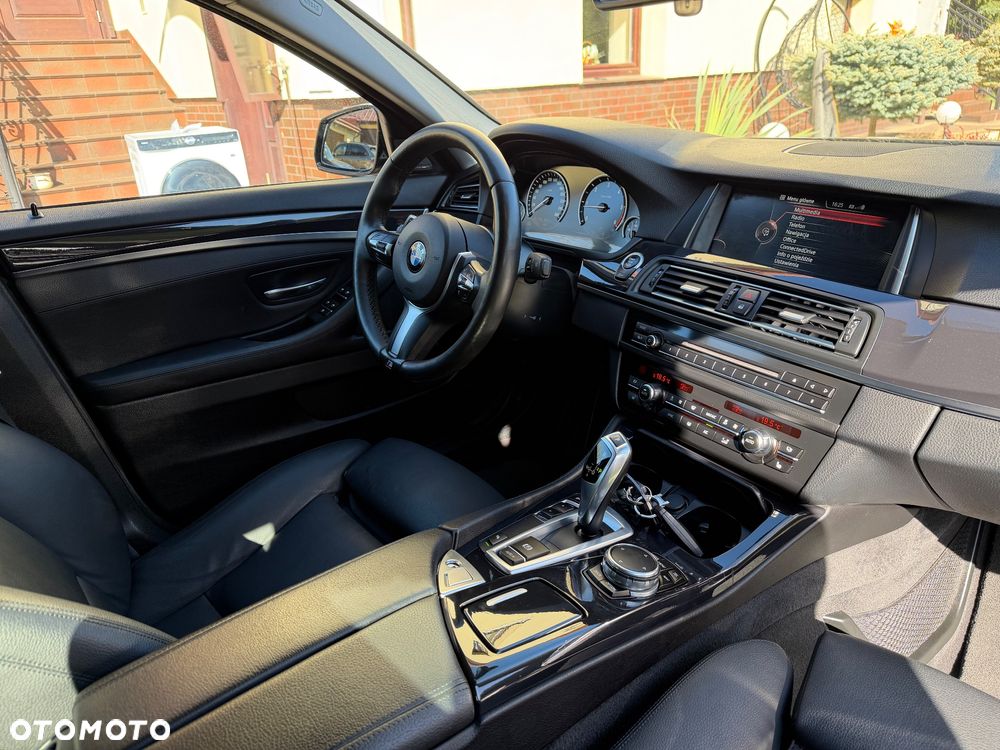 BMW Seria 5 520d Luxury Line - 23