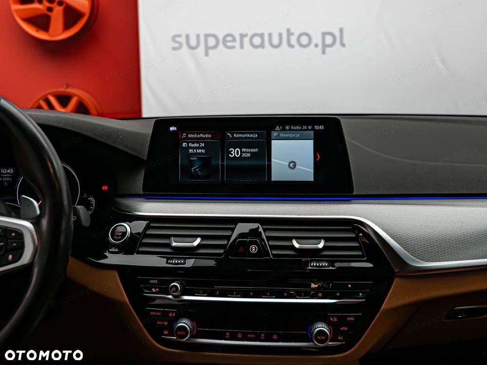 BMW Seria 5 520d xDrive - 20