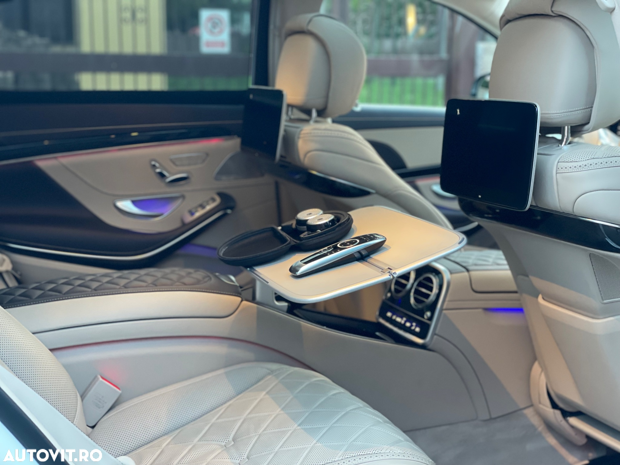 Mercedes-Benz S 560 L 4Matic 9G-TRONIC - 22