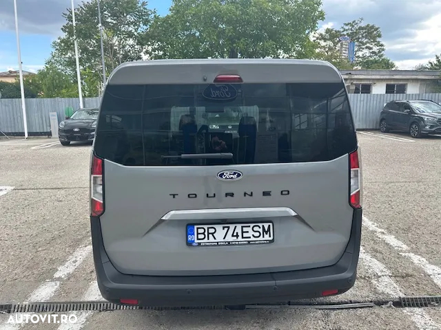 Ford Tourneo Courier 1.0 EcoBoost Titanium - 9