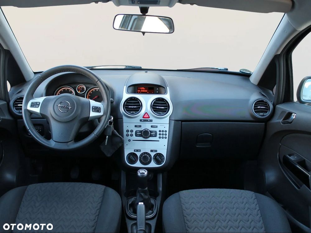 Opel Corsa 1.4 16V Active - 11