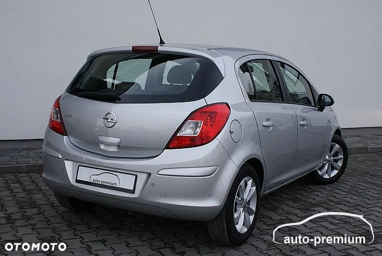 Opel Corsa 1.4 16V Energy - 28