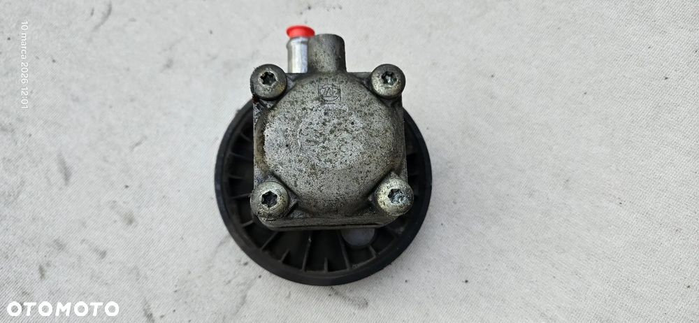 Pompa wspomagania Volvo V40 I Lift 1,8 benzyna 2003r 9485757 - 6