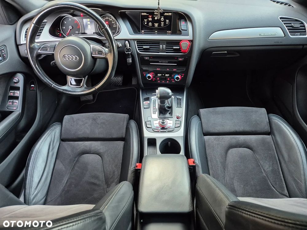 Audi A4 Allroad - 30