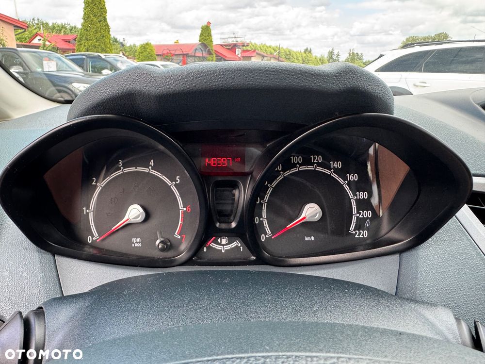 Ford Fiesta - 17