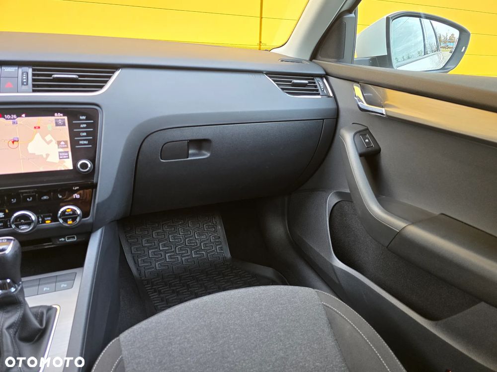 Skoda Octavia 2.0 TDI DSG Soleil - 33