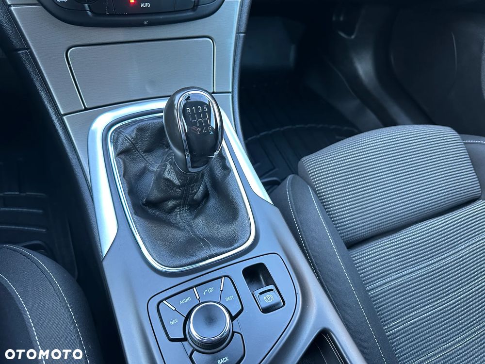 Opel Insignia 2.0 CDTI Design Edition - 27