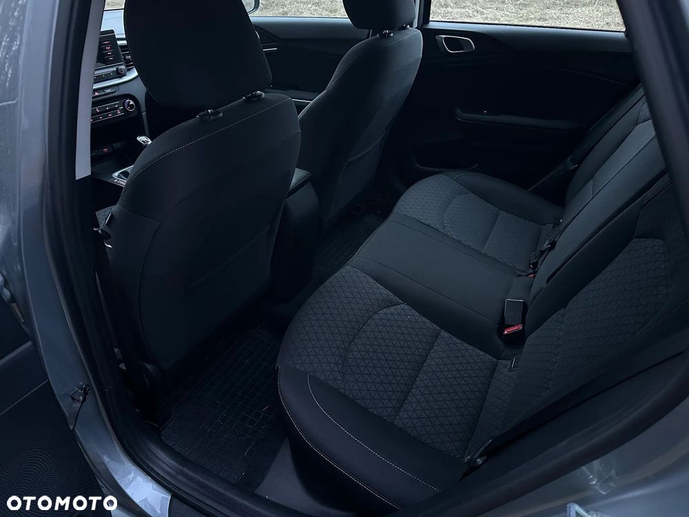 Kia Ceed - 17