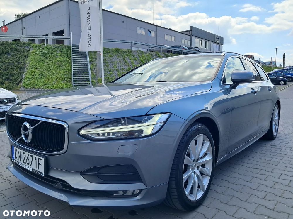 Volvo V90 D4 Momentum - 33