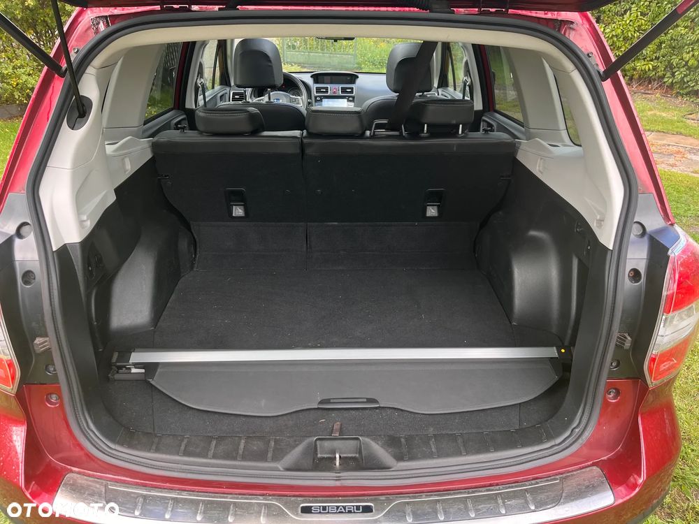 Subaru Forester 2.0 XT Platinum Lineartronic - 24