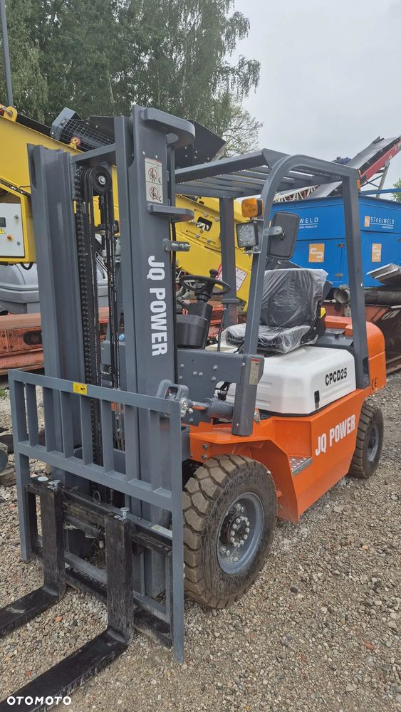 Manitou NOWY WÓZEK WIDŁOWY CPCD 25 DIESEL - 8