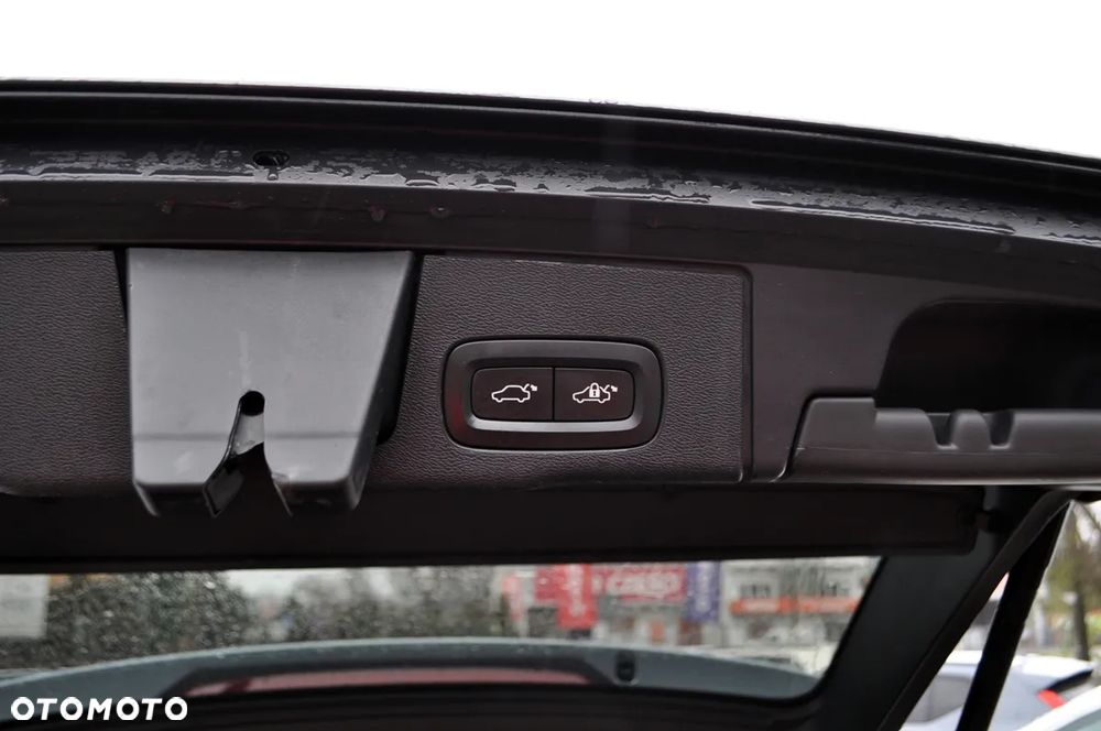 Volvo XC 60 D5 AWD Inscription - 33