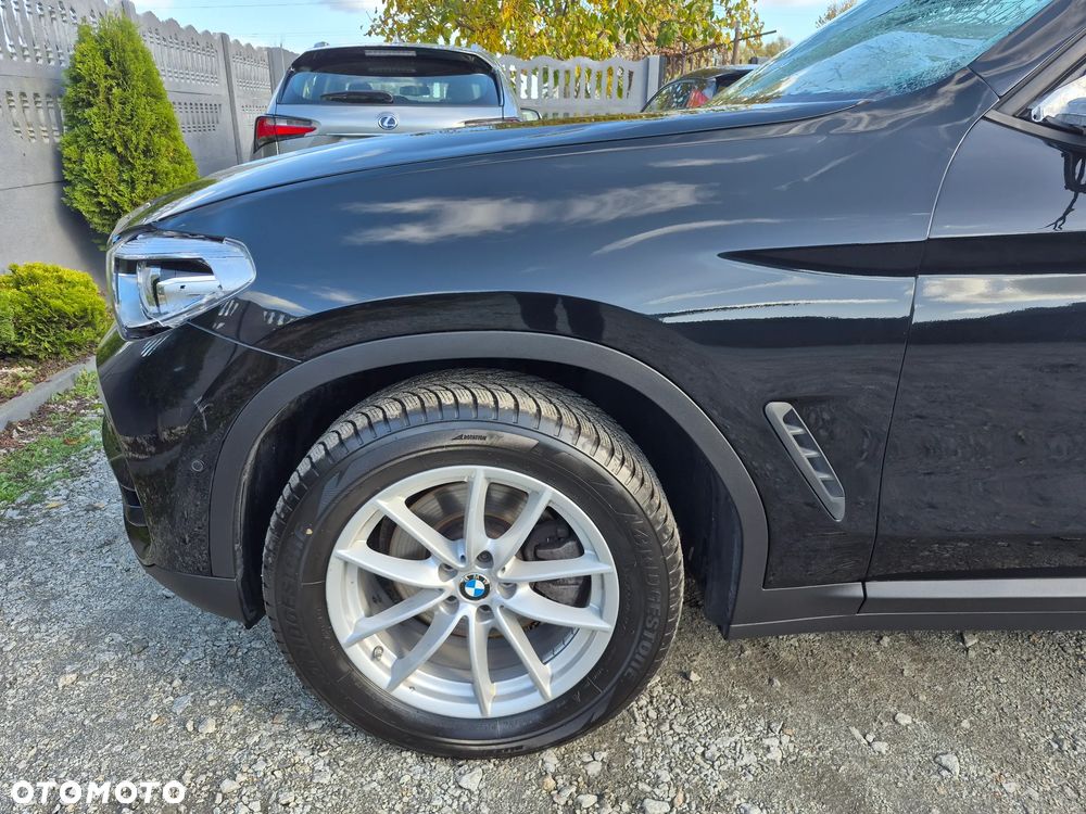 BMW X3 xDrive20i GPF Business Edition - 29