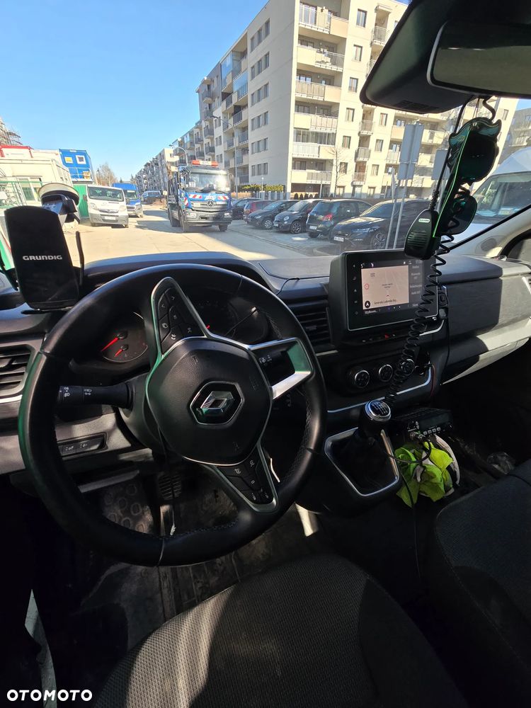Renault Trafic 2.0 dCi - 3