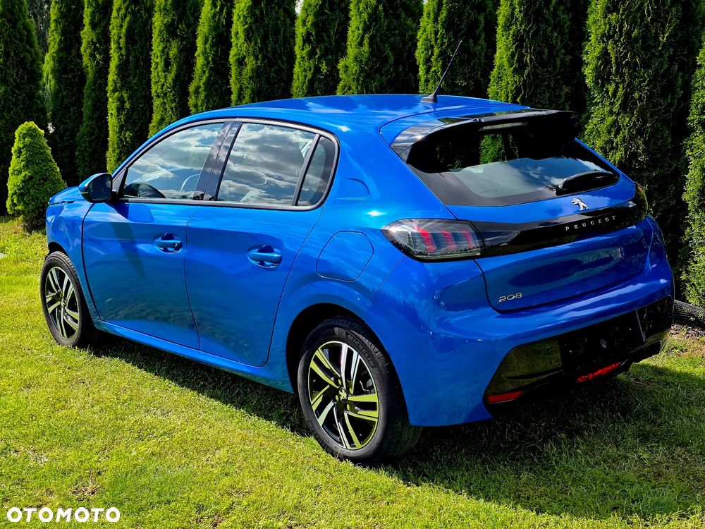 Peugeot 208 PureTech 130 EAT8 Allure - 2
