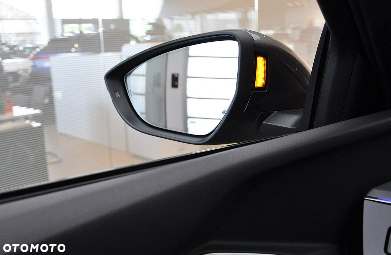 Audi Q8 - 14