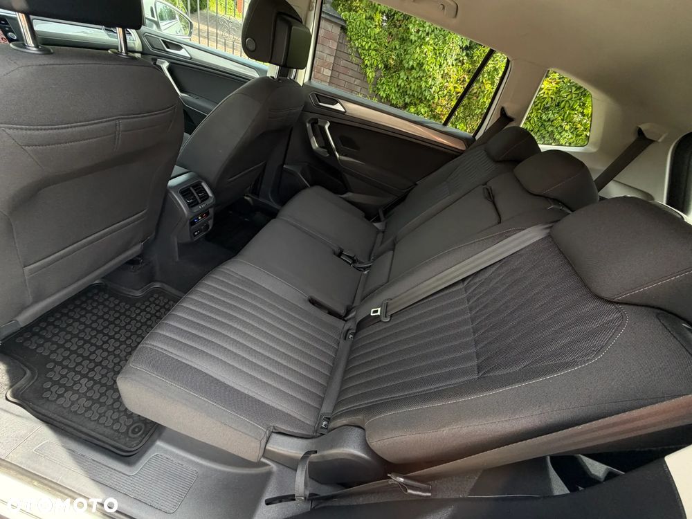 Volkswagen Tiguan Allspace 2.0 TSI 4Mot Life DSG 7os - 27