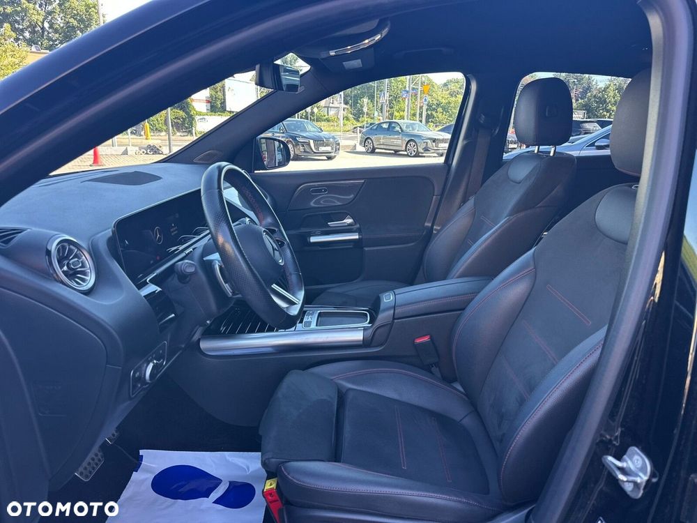 Mercedes-Benz GLA 200 AMG Line - 13