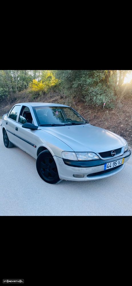 Opel Vectra 2.0 DTi 100 - 1