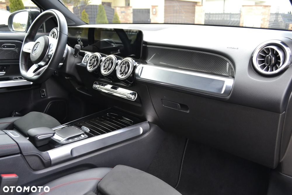Mercedes-Benz GLB 220 d AMG Line 8G-DCT - 36
