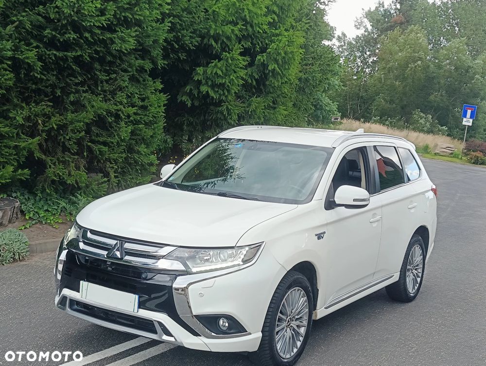 Mitsubishi Outlander 2.4 4WD Diamant+ - 3
