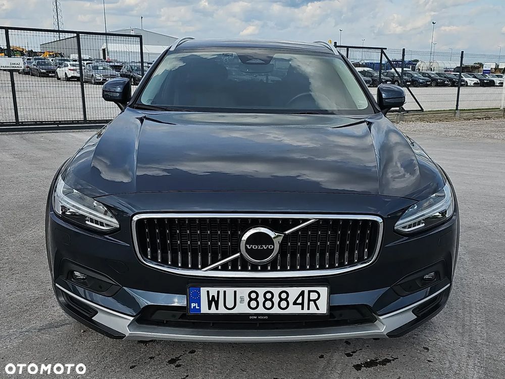 Volvo V90 Cross Country
