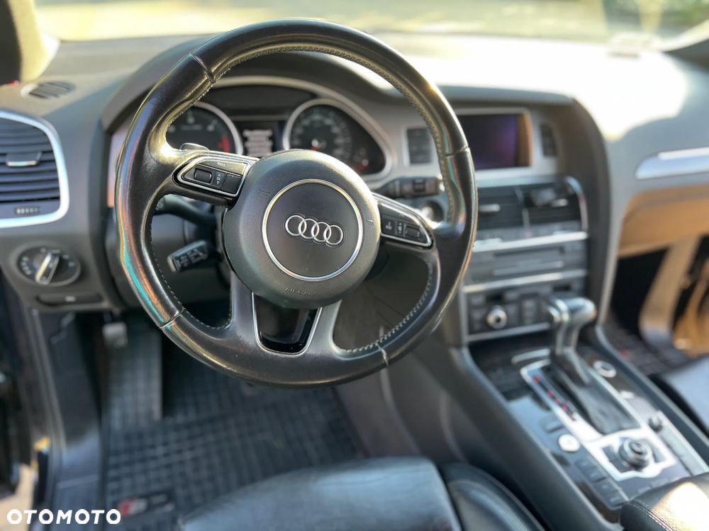 Audi Q7 3.0 TDI DPF Quattro Tiptronic - 22