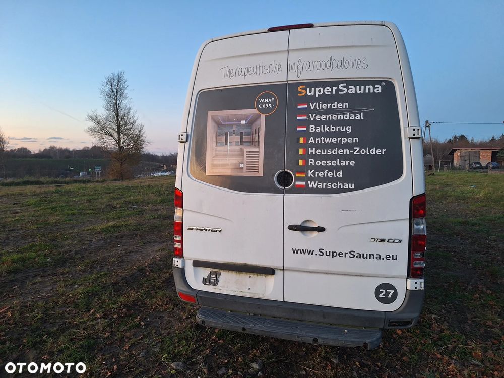 Mercedes-Benz Sprinter - 2