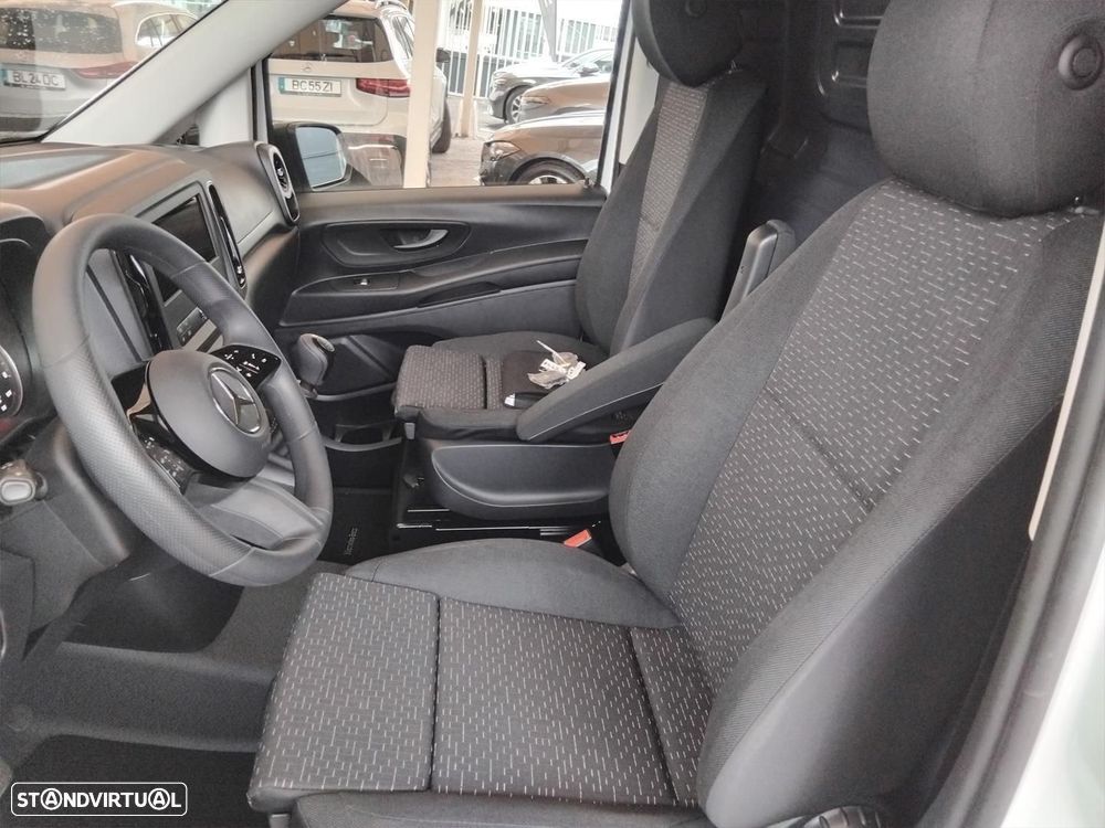 Mercedes-Benz Vito Furgão Longo 114CDI/34 - 11