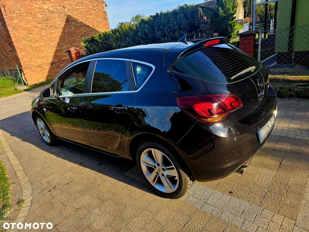 Opel Astra 2.0 CDTI Cosmo - 5