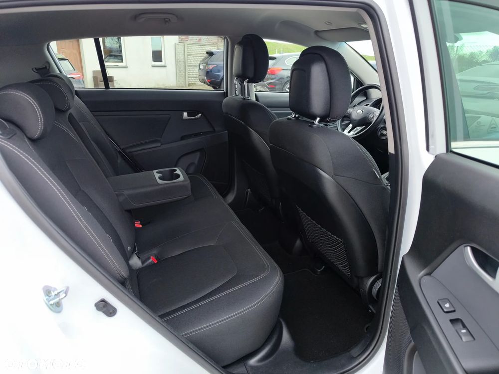Kia Sportage 2,0 CRDI AWD Dream-Team Edition - 12