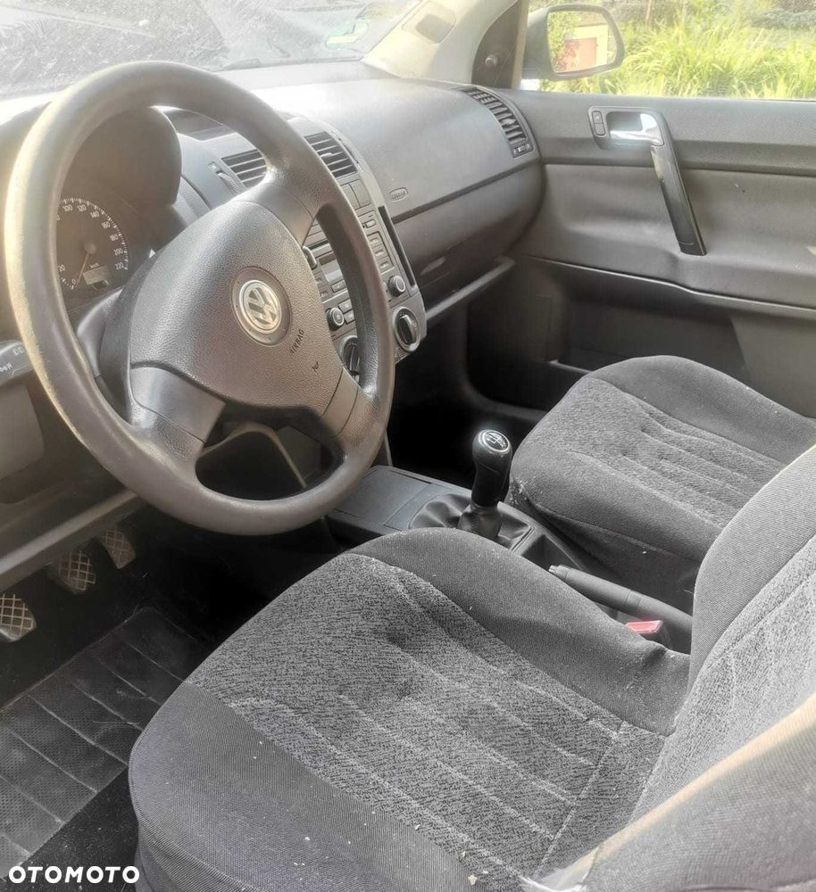 Volkswagen Polo - 5