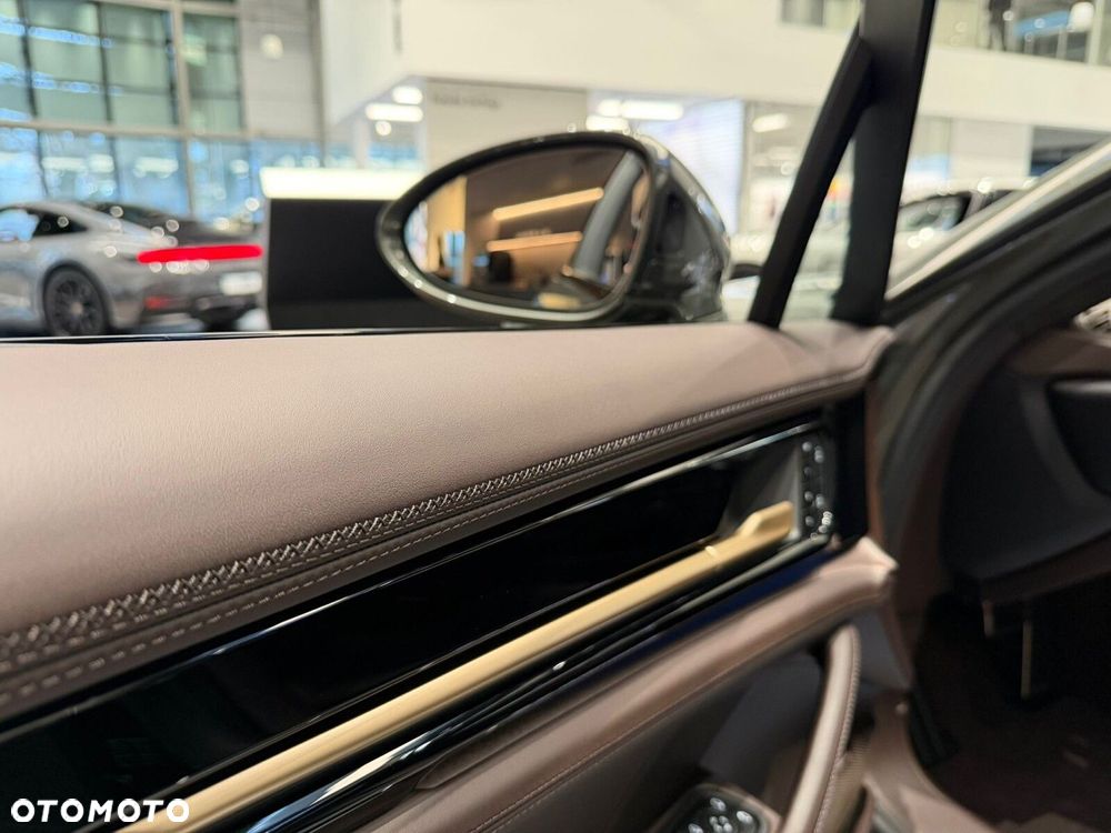 Porsche Panamera - 20