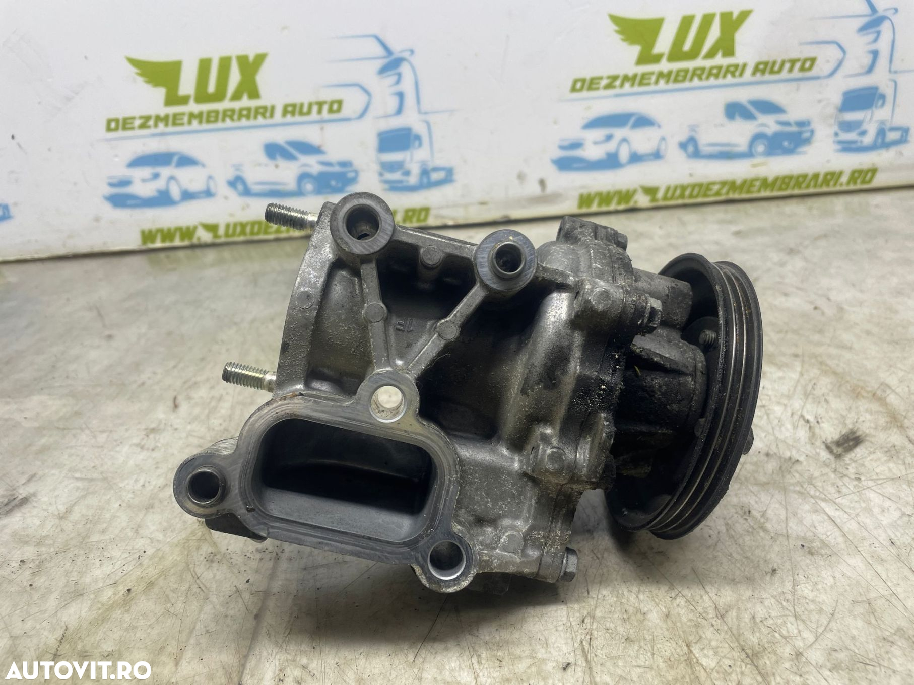 Pompa apa  1.8 di-d 4N13 Mitsubishi ASX 1 [2010 - 2012] 1.8 di-d 4N13 - 4