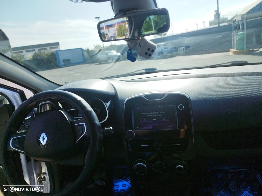 Renault Clio Sport Tourer 1.5 dCi - 8