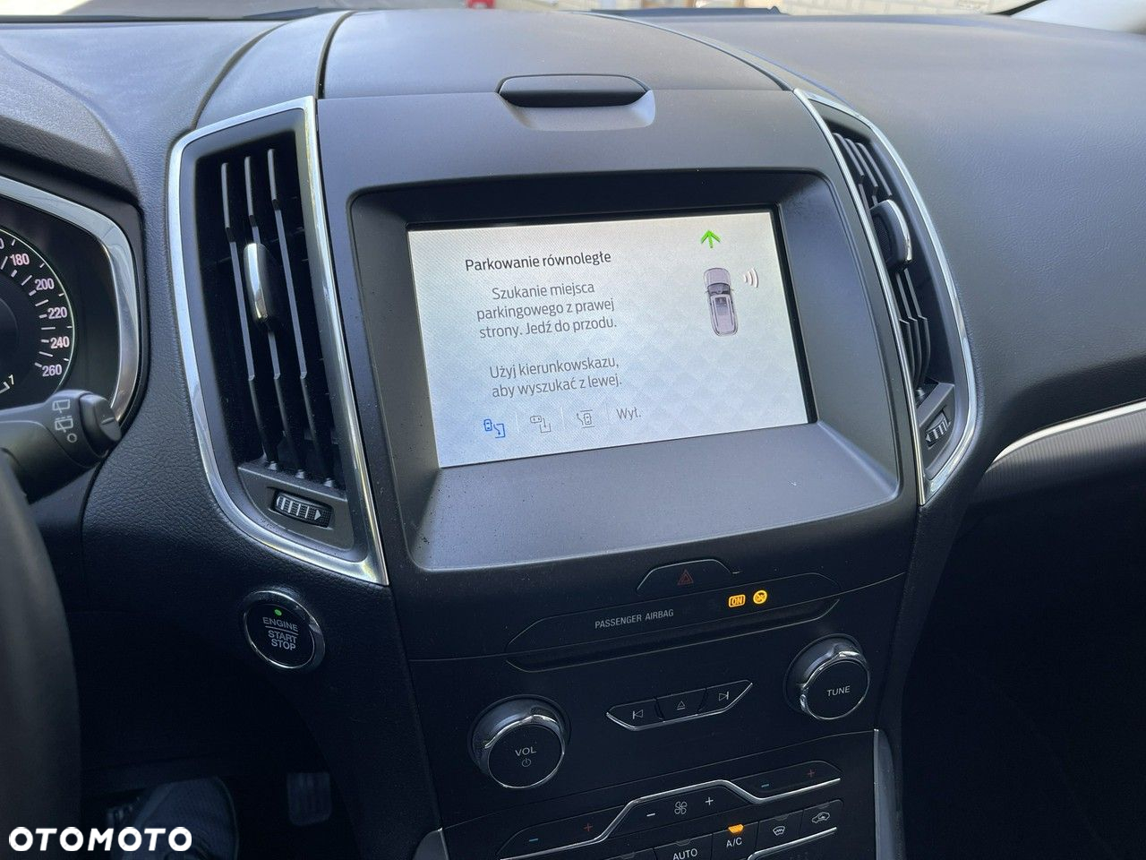 Ford S-Max - 39